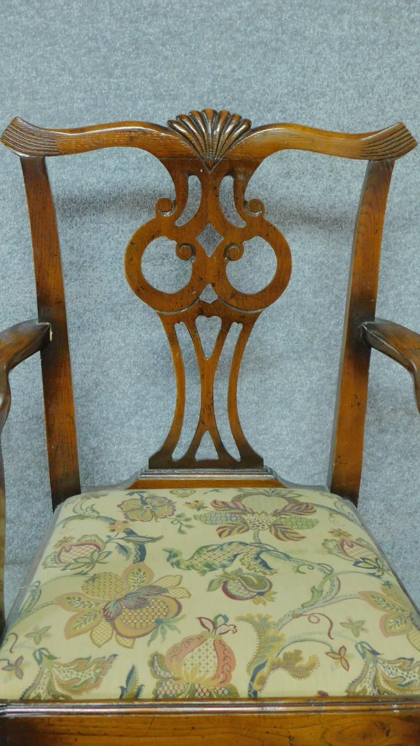 A set of eight 20th century Chippendale style oak dining chairs with pierced splat back and drop - Image 3 of 4
