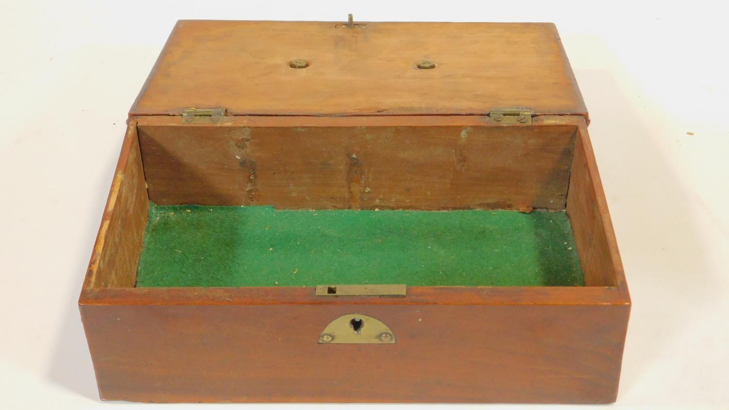 A Georgian mahogany three division tea caddy with brass carrying handle and a similar box. H.13 W.14 - Image 8 of 8