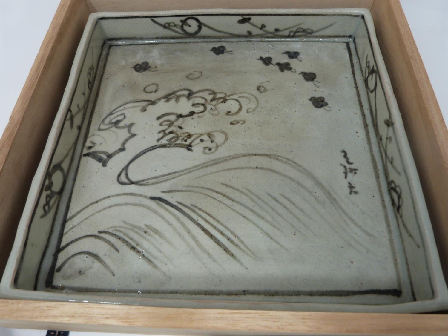 A bamboo boxed Japanese ceramic glazed square plate. Decorated with Plovers above the waves. - Image 2 of 10