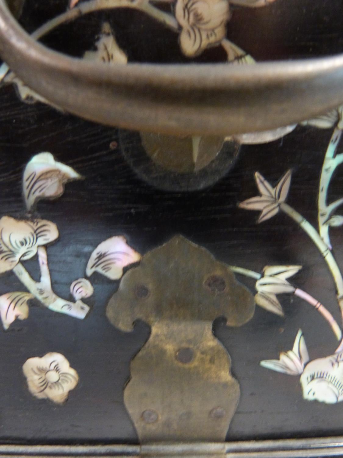 A 19th century Chinese rosewood travelling vanity box decorated with inlaid mother of pearl figures, - Image 22 of 22