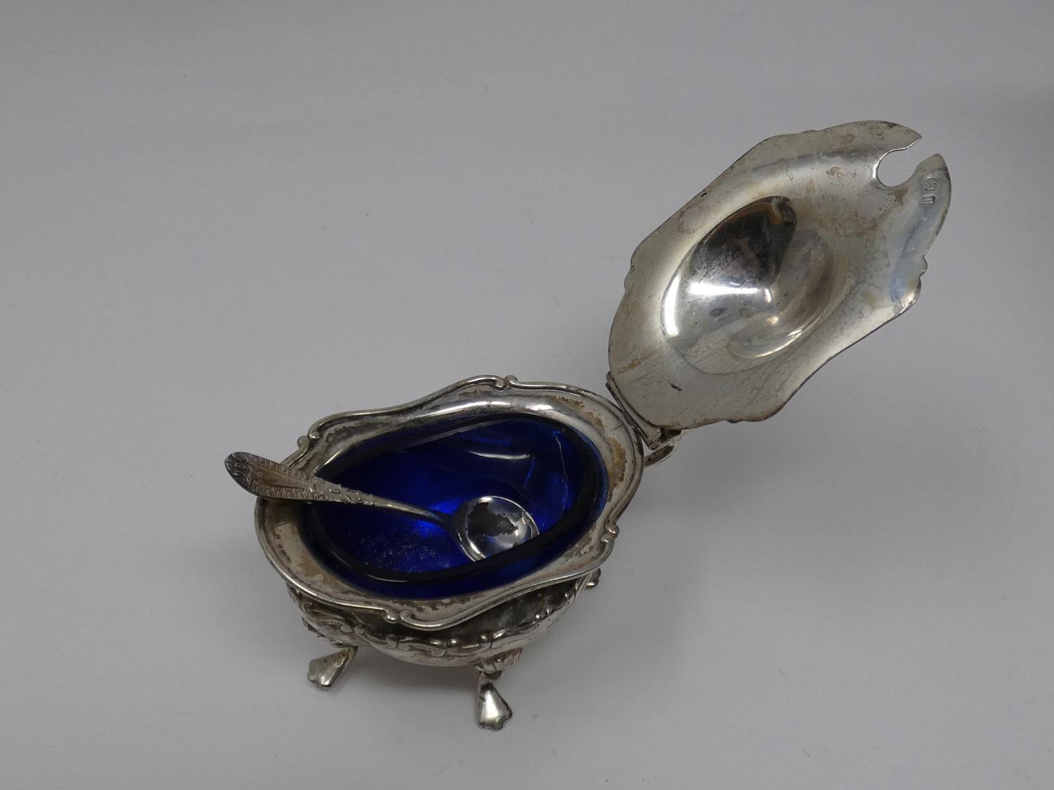 A Victorian silver cruet set hallmarked: ACM Co, for The Alexander Clark Manufacturing Co, 1904, - Image 2 of 8