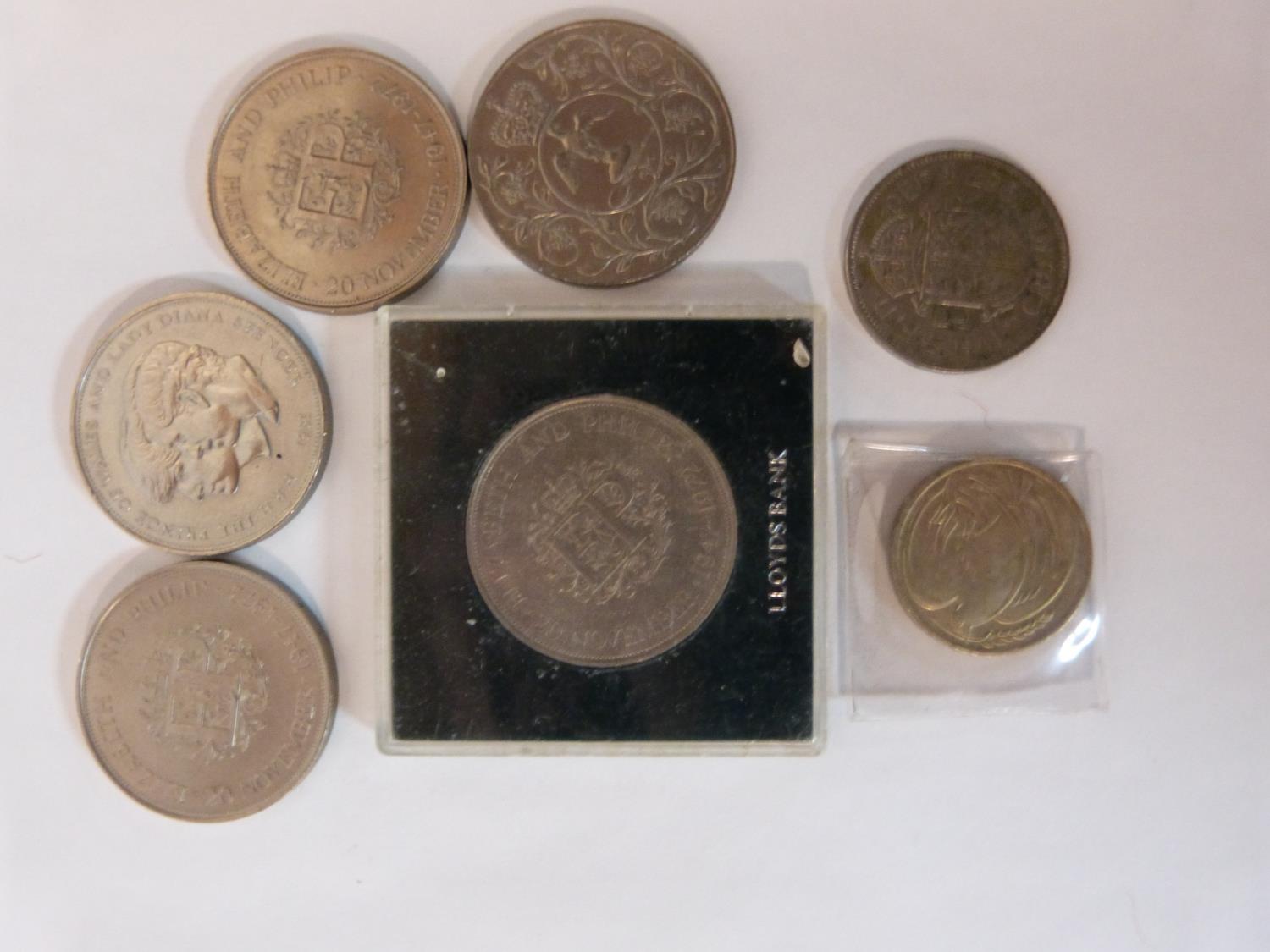 A collection of British coins together with a pale quartz chip necklace. Coins include an old - Image 4 of 4