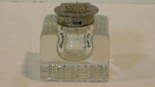 A Victorian silver and cut crytstal ink well, hallmarked GC for George Cowles, London, 1902. Stamped