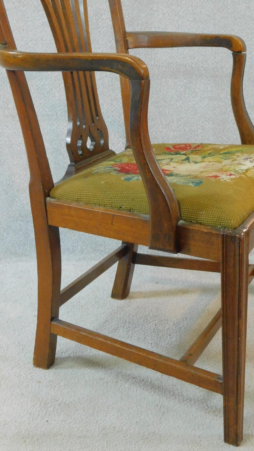 A Georgian mahogany framed armchair with pierced shaped splat above tapestry upholstered drop in - Image 5 of 7
