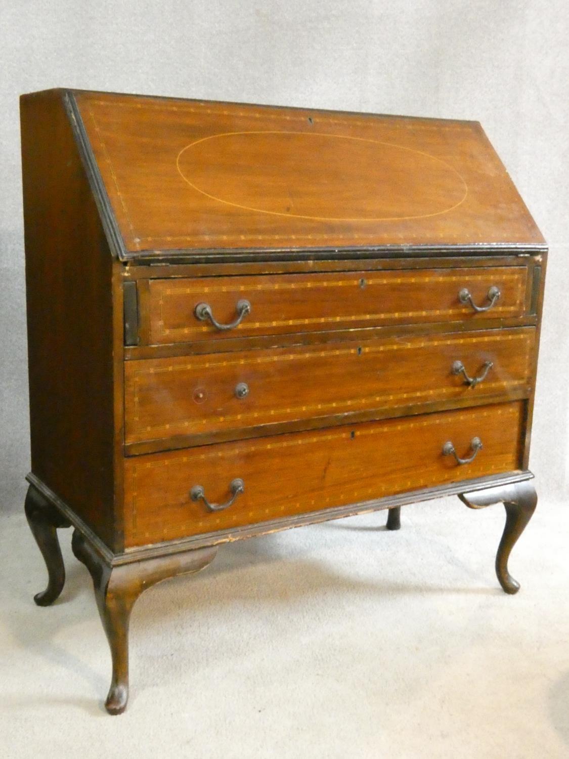 A Edwardian mahogany and satinwood inlaid bureau with fitted interior on cabriole supports. H.99 W. - Image 2 of 7