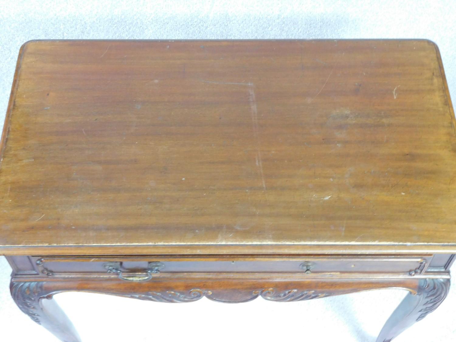 A 19th century mahogany side table in the Irish Georgian style with frieze drawer above carved - Image 5 of 8