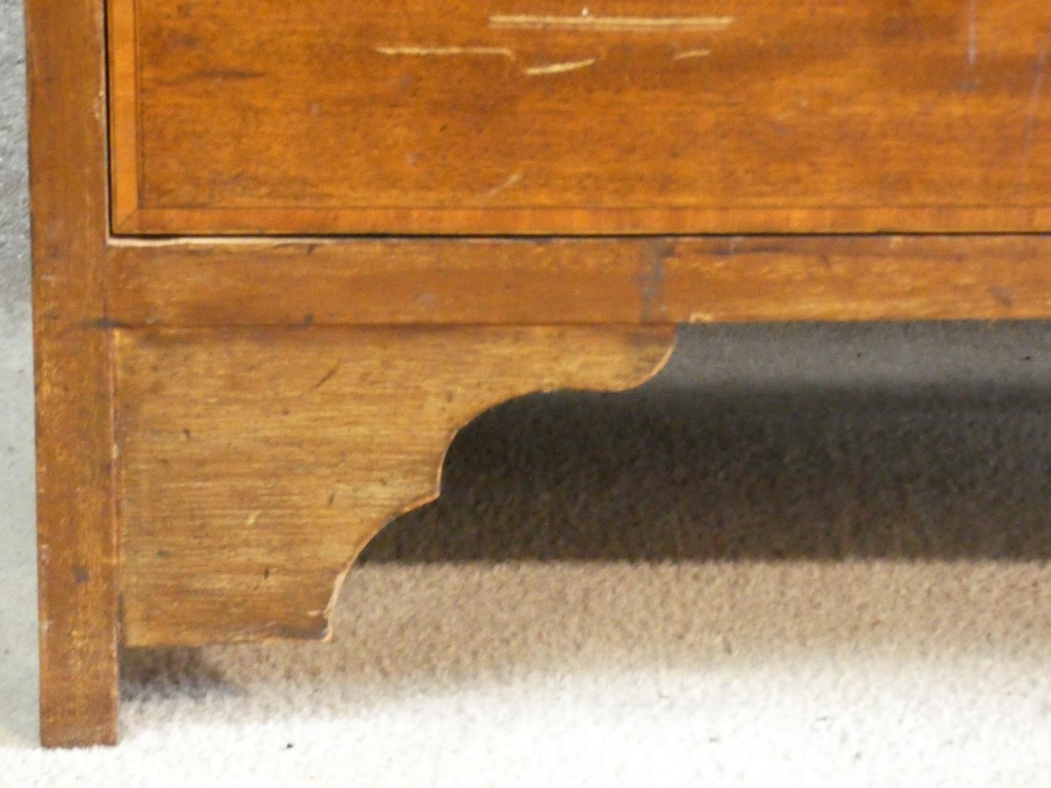 An Edwardian mahogany and satinwood with ebony inlaid chest of two short over three long drawers - Image 6 of 6