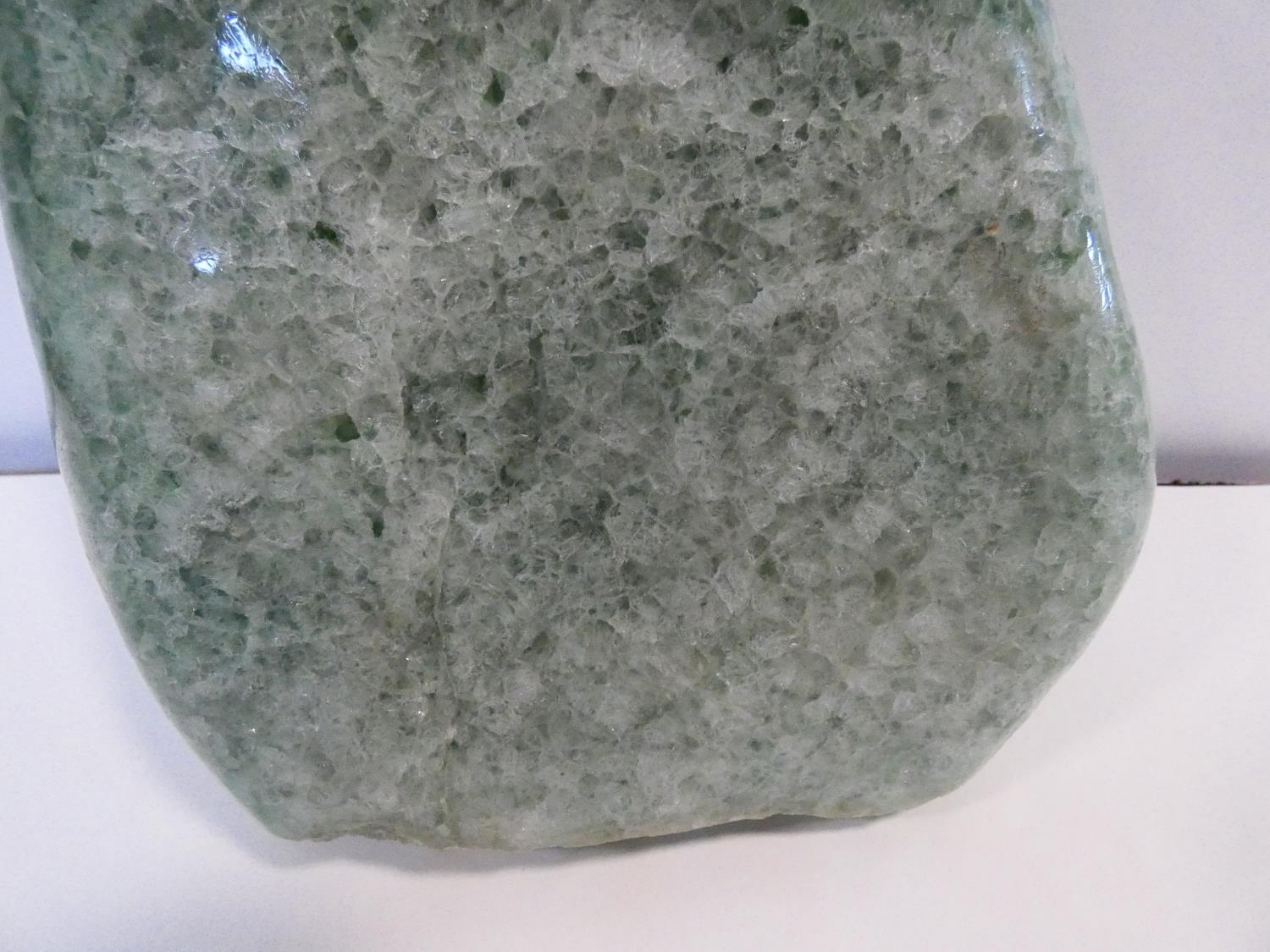 A large polished green stone crystal boulder. L.31cm - Image 3 of 7