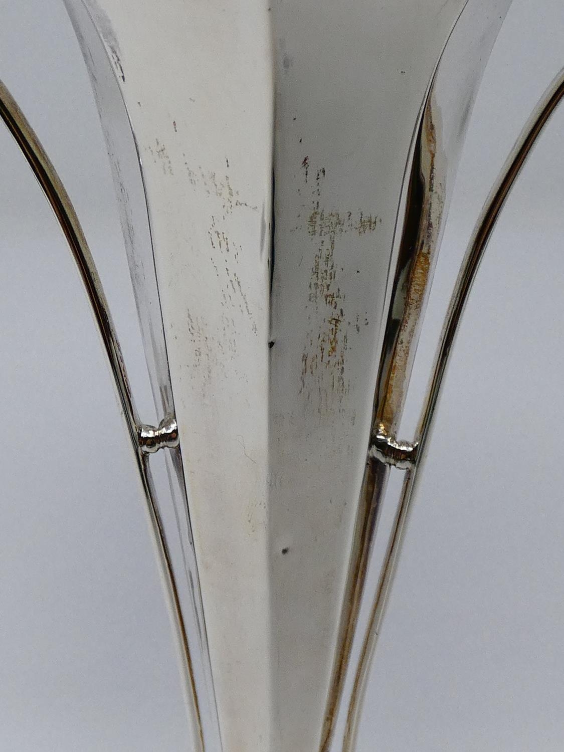 An Edwardian silver centre piece trumpet vase with weighted base, faceted design and scrolling - Image 5 of 5