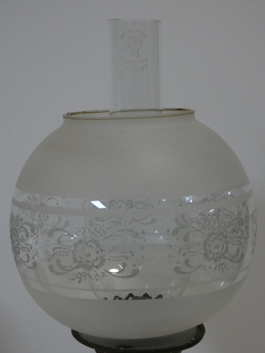 A 19th century oil lamp with etched shade and glass reservoir, Messenger No. 2 Duplex Patent and a - Image 3 of 13