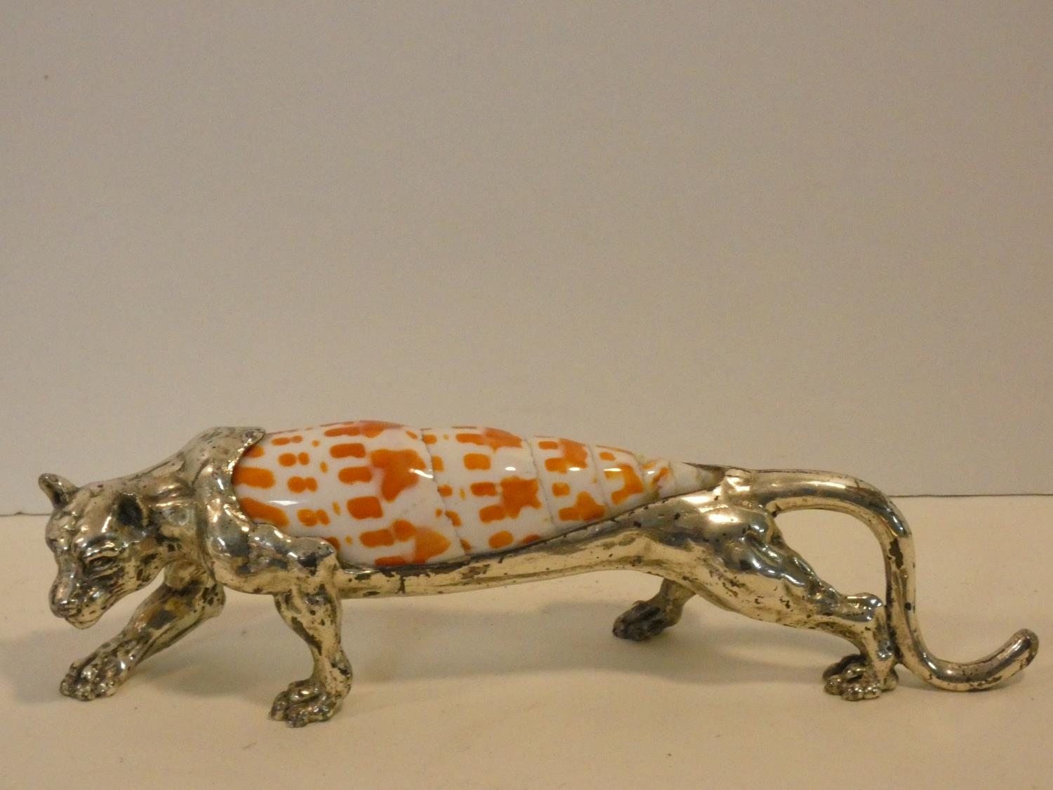 A silver plated Dansk chicken paperweight, a silver plated tea light holder, a silver plated trinket - Image 2 of 10