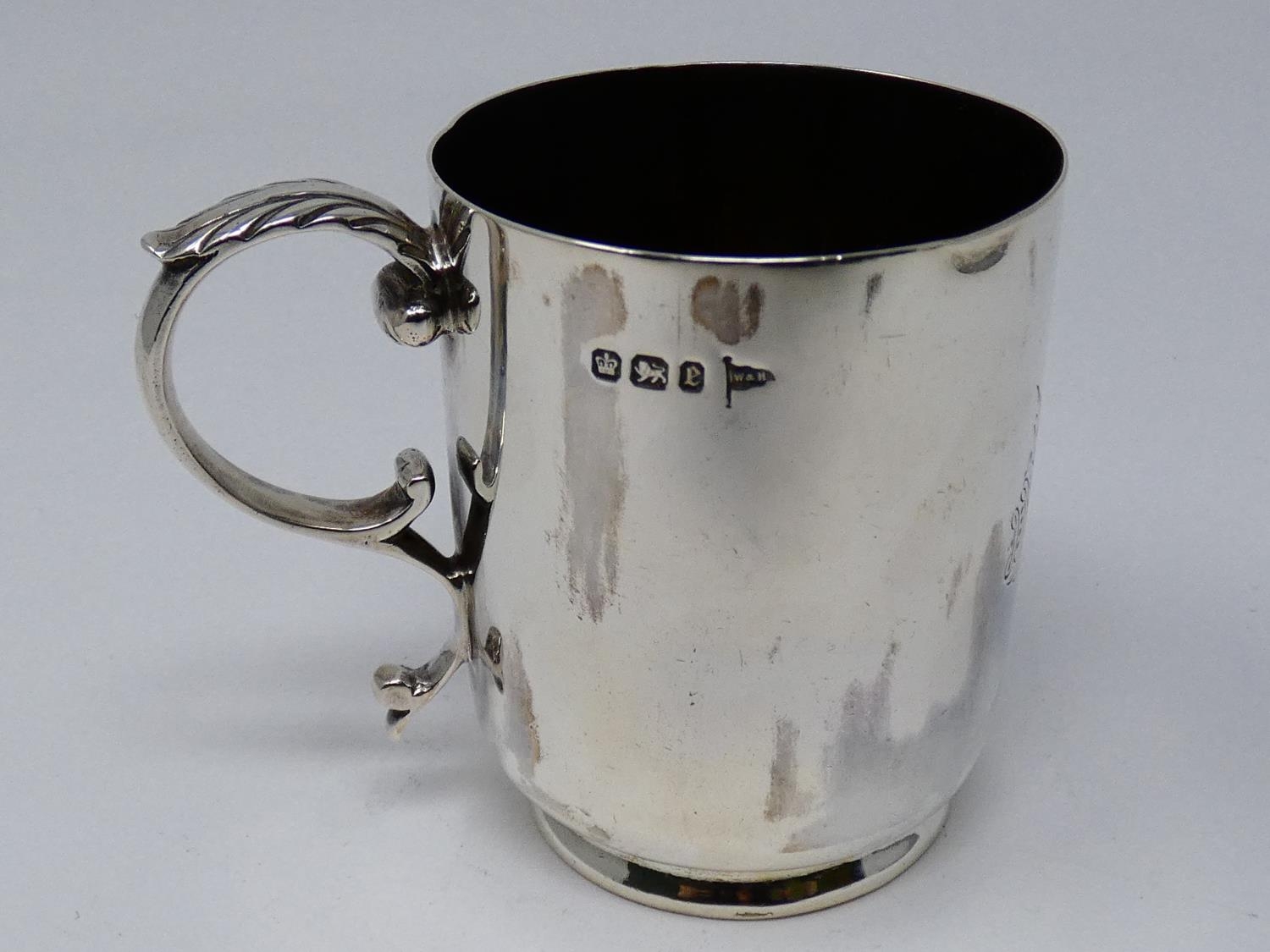 A Victorian Walker & Hall silver tankard with engraved monogram within stylized scrolling foliate - Image 2 of 7