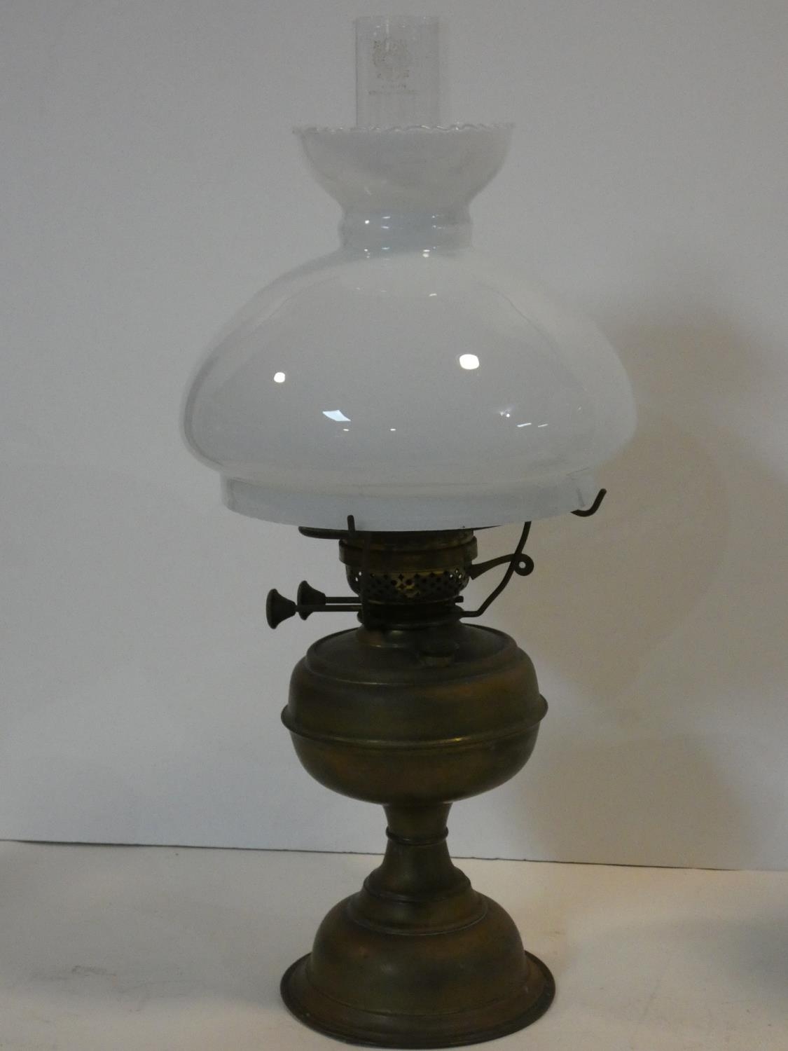 A 19th century oil lamp with etched shade and glass reservoir, Messenger No. 2 Duplex Patent and a - Image 8 of 13