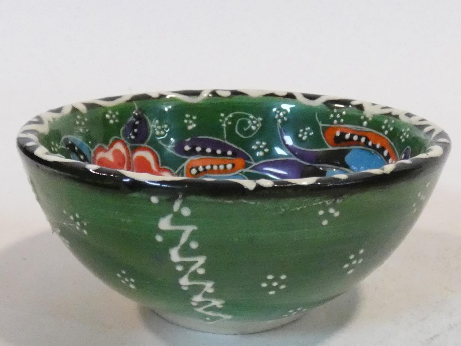 A collection of bowls. Including a Chinese cloisonne enamel bowl, four carved horn and white metal - Image 7 of 14