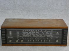 A Bang & Olufsen Beomaster 900 teak Stereo Automatik wireless tuner. Working. H.14 W.43 D.21cm