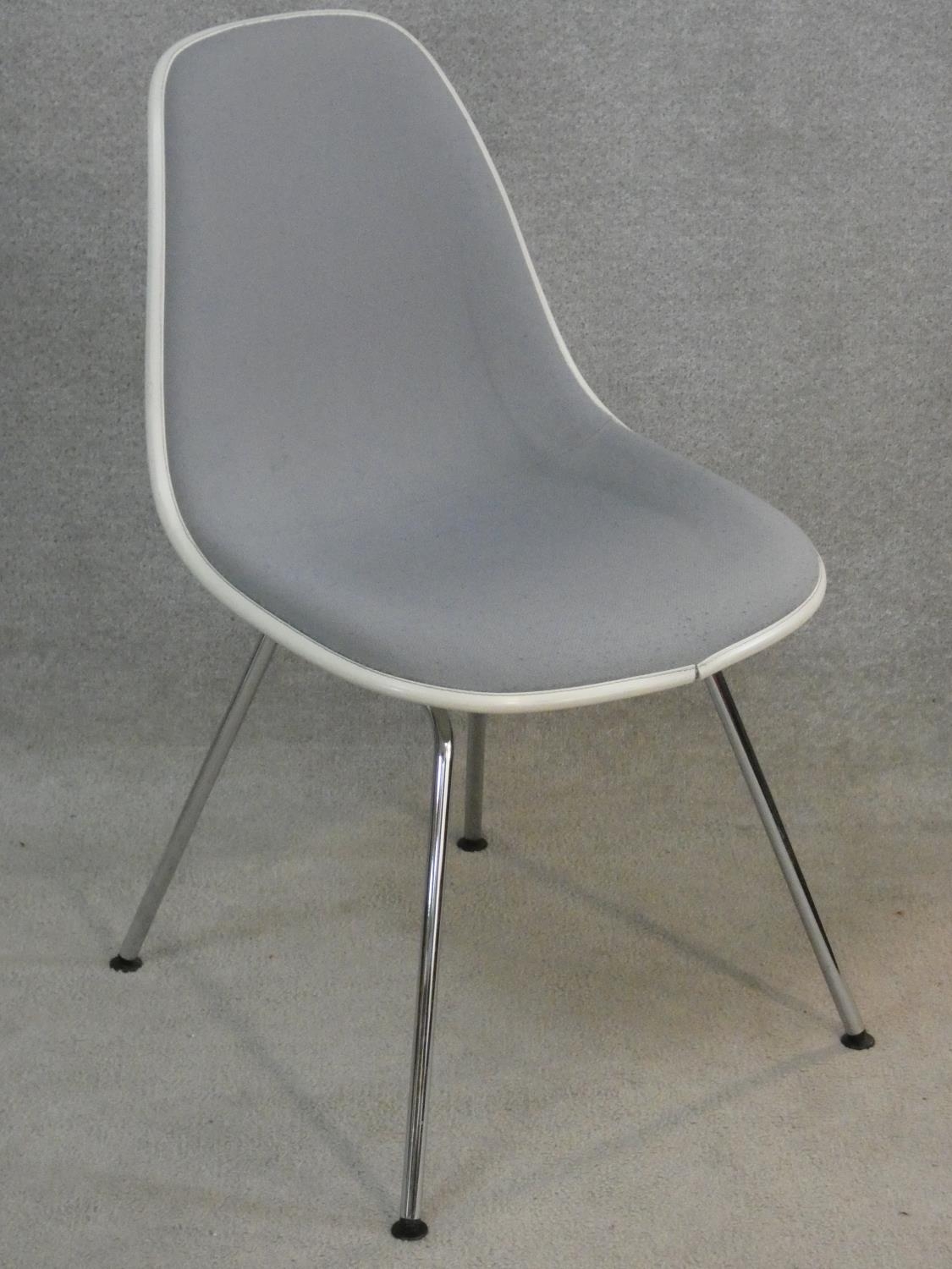 A set of six Eames style moulded and upholstered chairs for Vitra on chrome tubular supports. H. - Image 3 of 6