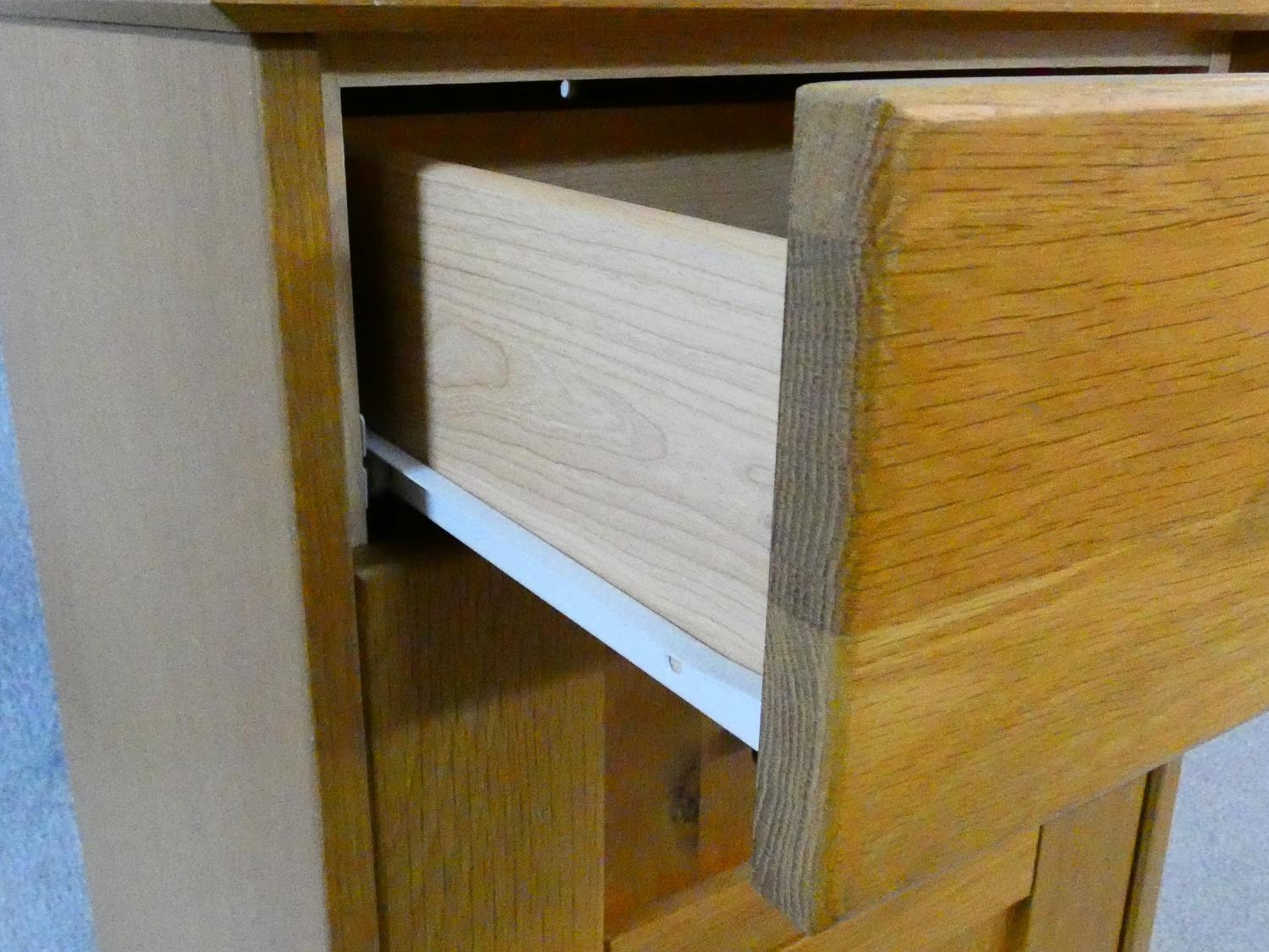 A contemporary oak three drawer cabinet. H.70xW.52xD.49cm - Image 14 of 16