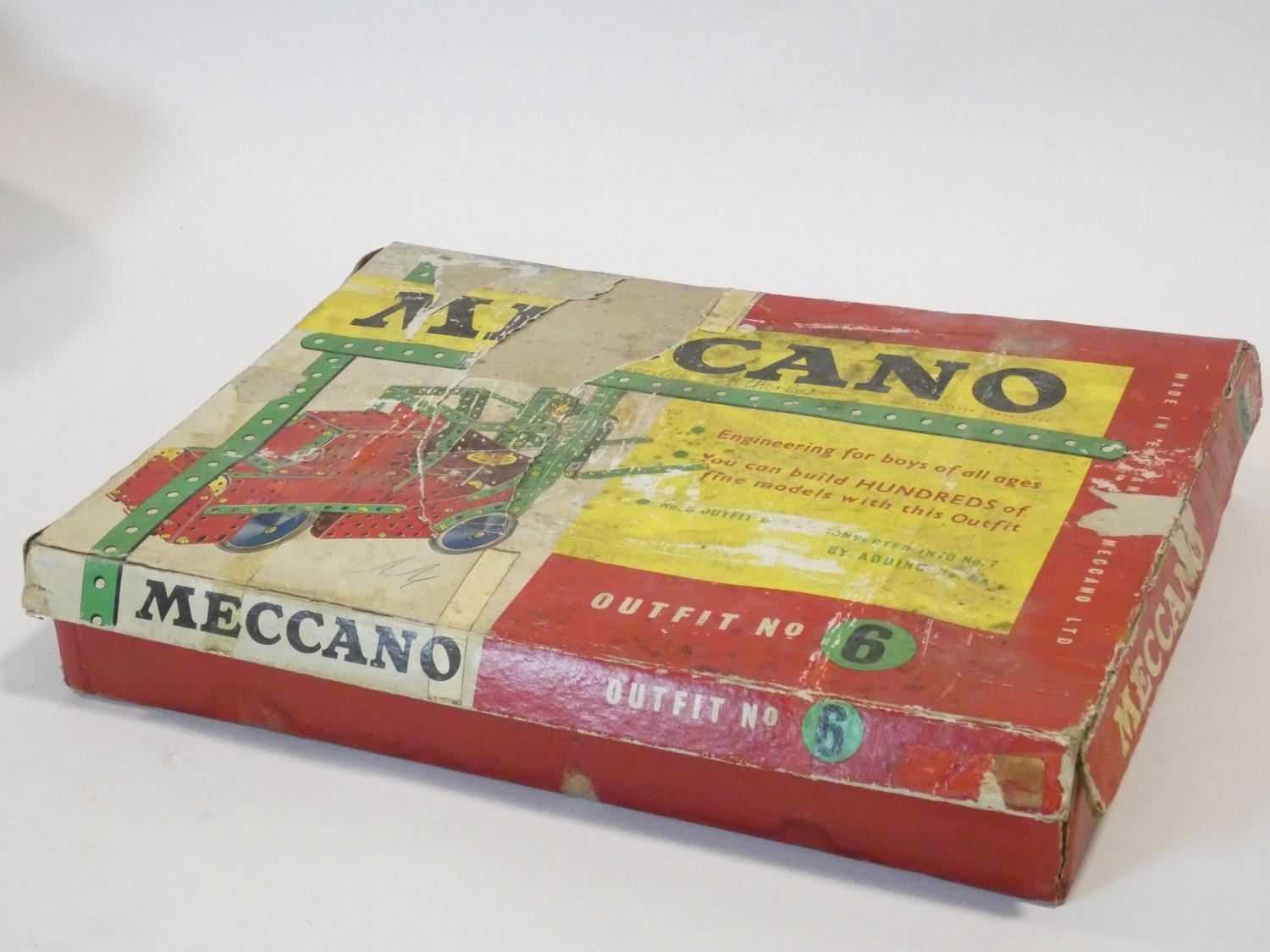 A vintage Meccano set, Outfit No.6, boxed. H.7 W.40 L.30cm