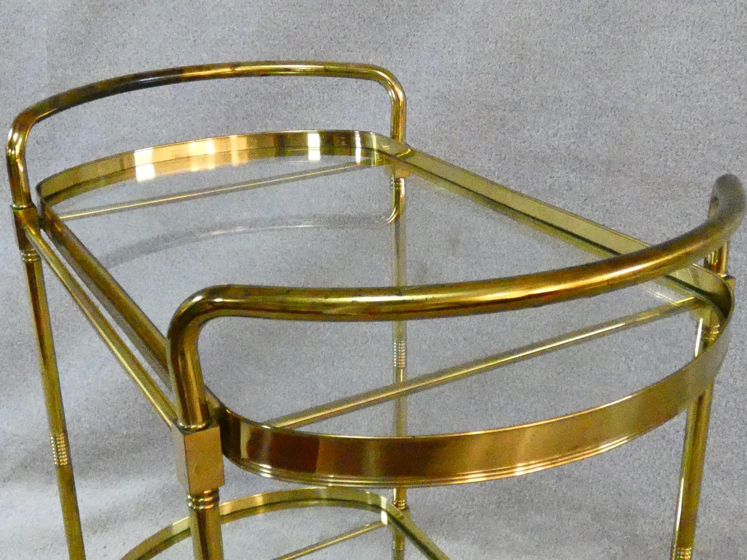 A vintage style brass serving trolley with two inset glass tiers. H.76 L.72 W.43cm - Image 5 of 16