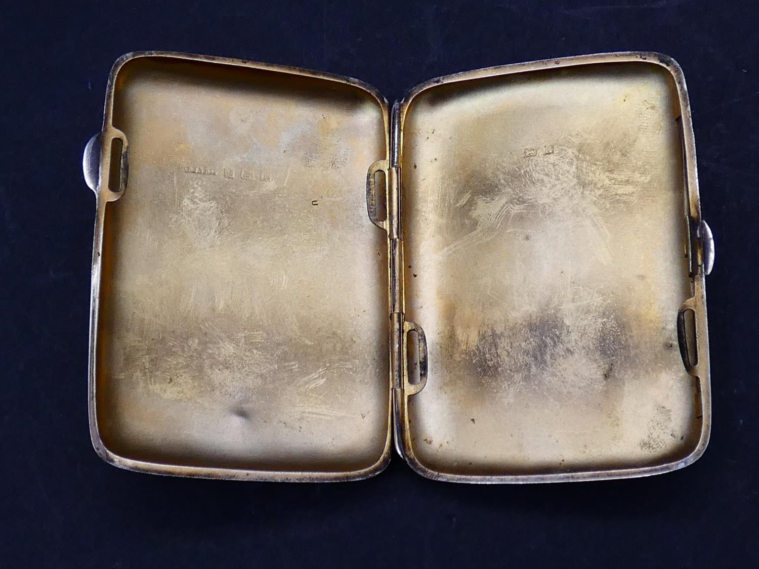 A collection of four silver tobacciana items. The two cigarette cases with engine turned - Image 8 of 16