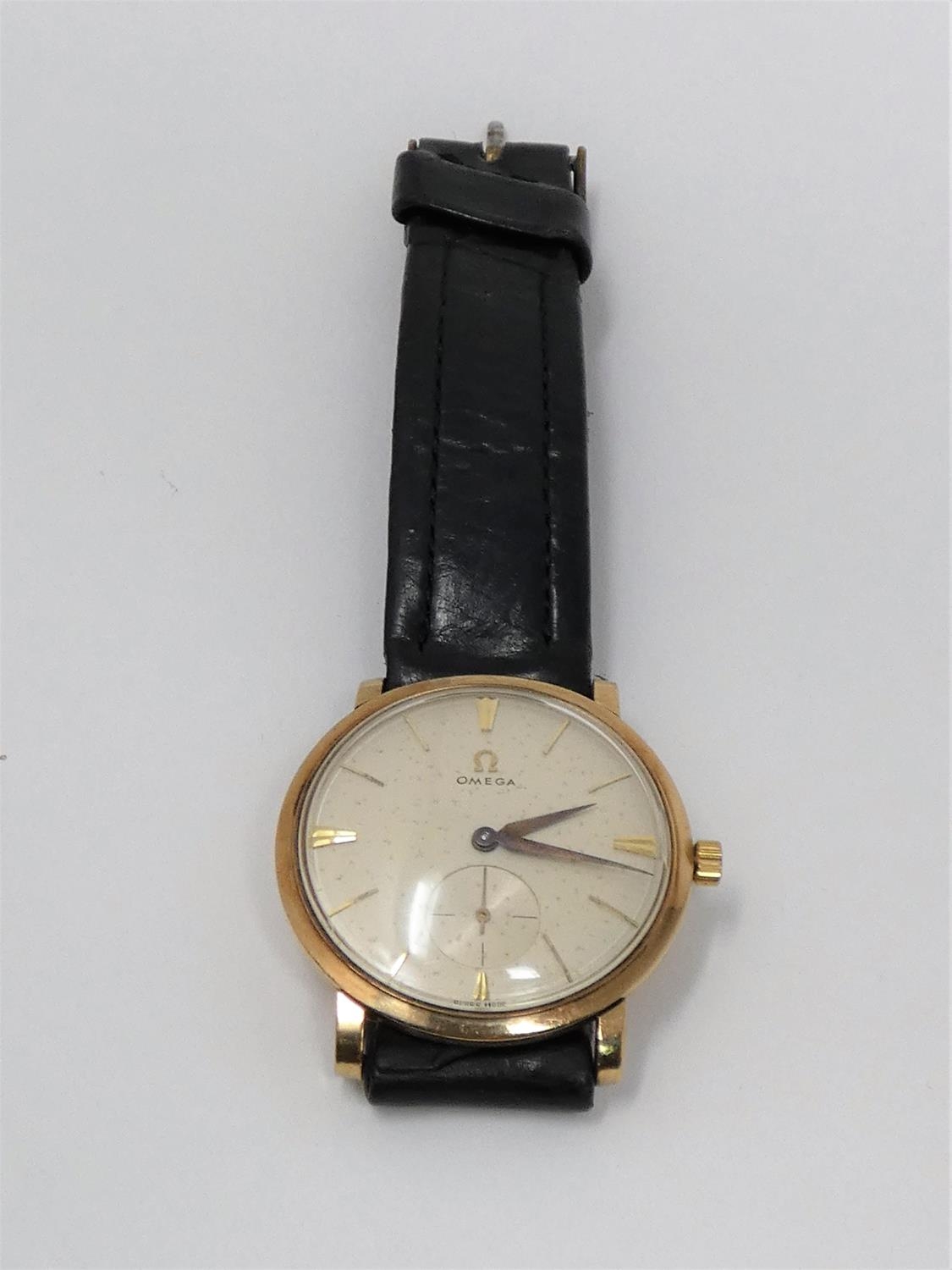 A vintage gentleman's Omega 9ct gold cased wristwatch, with subsidiary seconds dial, possibly 1960' - Image 2 of 8