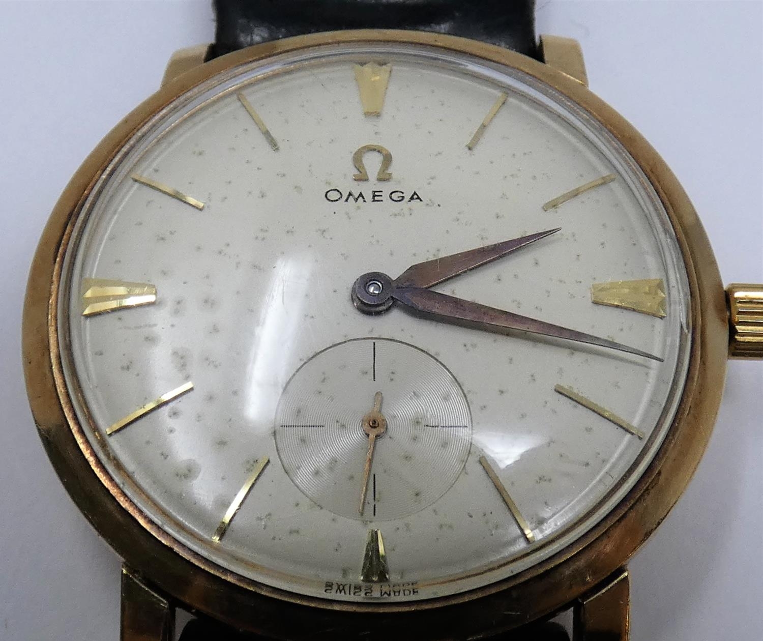 A vintage gentleman's Omega 9ct gold cased wristwatch, with subsidiary seconds dial, possibly 1960' - Image 5 of 8