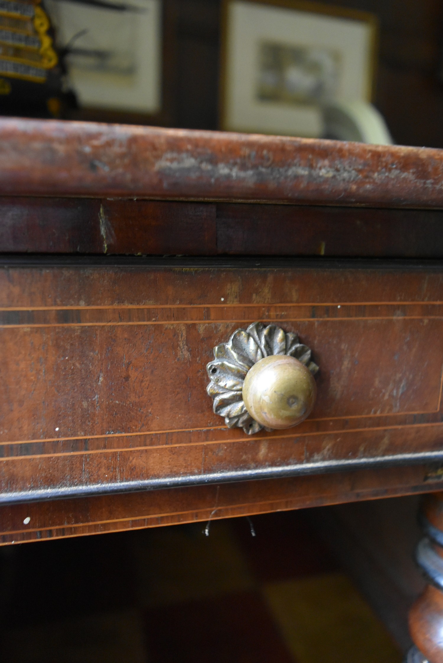 A Regency figured mahogany and rosewood crossbanded Pembroke table on ring turned tapering - Image 8 of 8