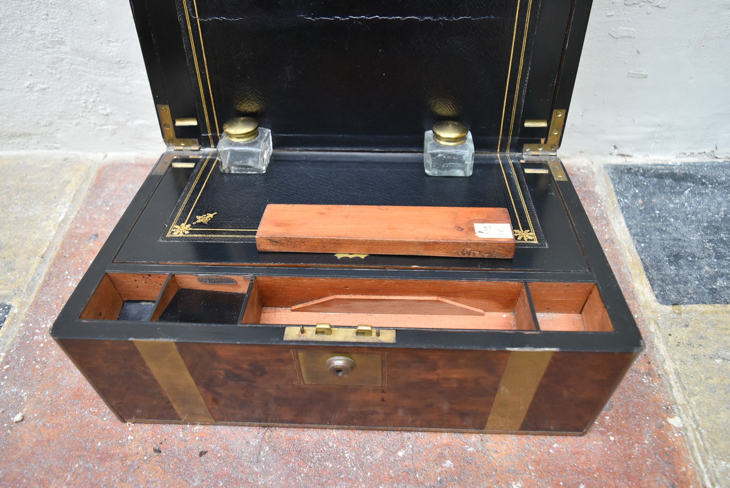 A well fitted early 19th century brass and burr walnut writing slope with inset tooled leather - Image 3 of 5