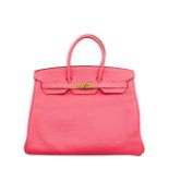 A Rose Lipstick Hermes Birkin 35cm in togo leather with gold hardware. Includes Dustbag, Key &