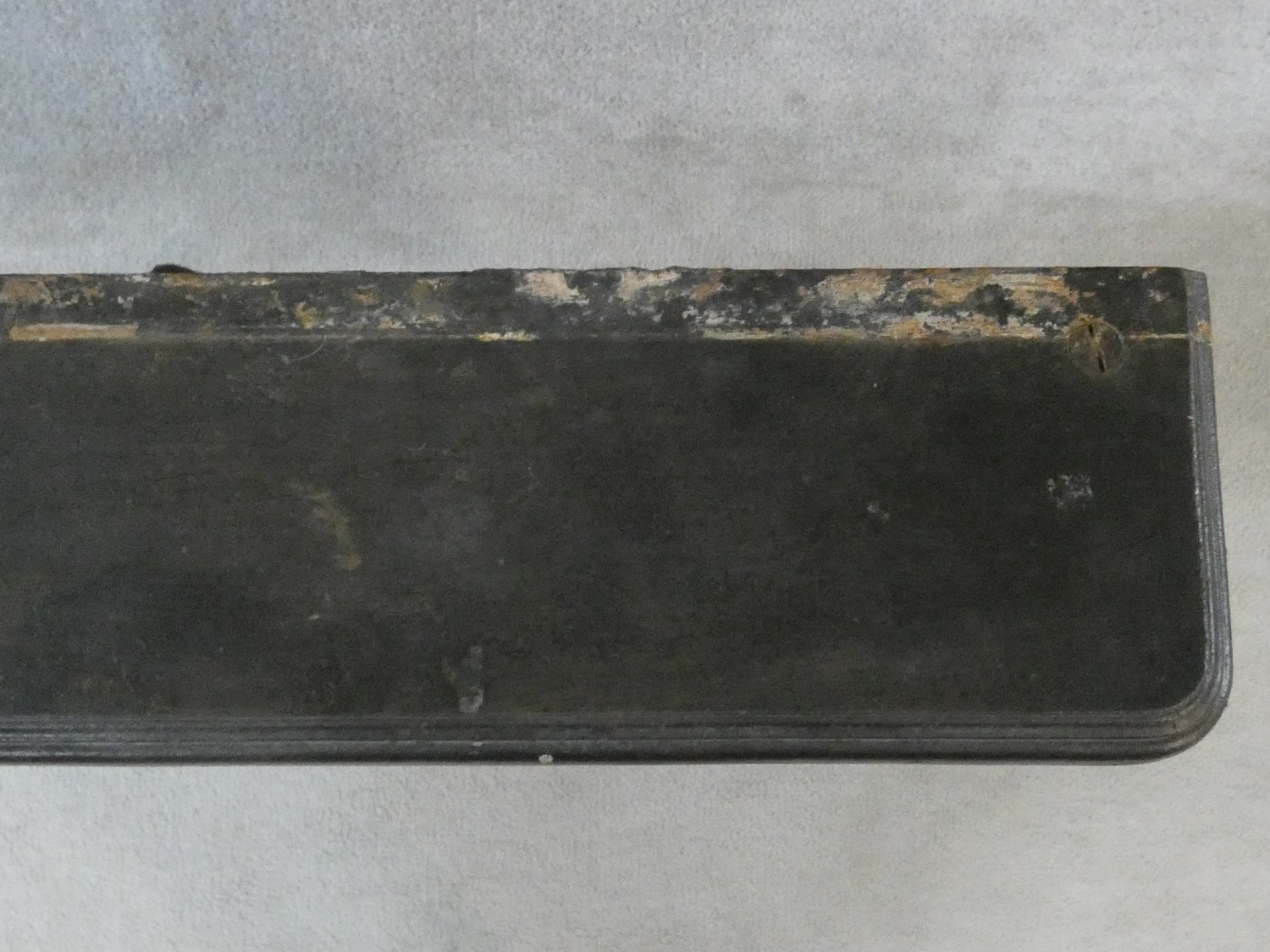 An ornately cast 19th century iron fire surround, mantel shelf and insert with grate on marble - Image 11 of 12