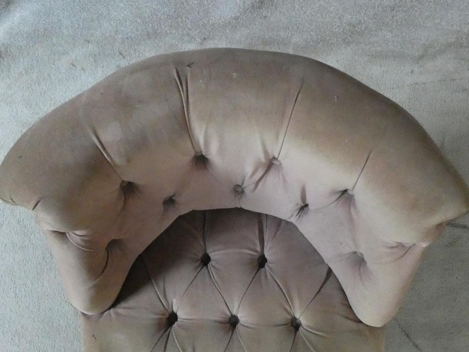 A pair of distressed painted bedroom tub chairs in buttoned upholstery on turned tapering - Image 8 of 9