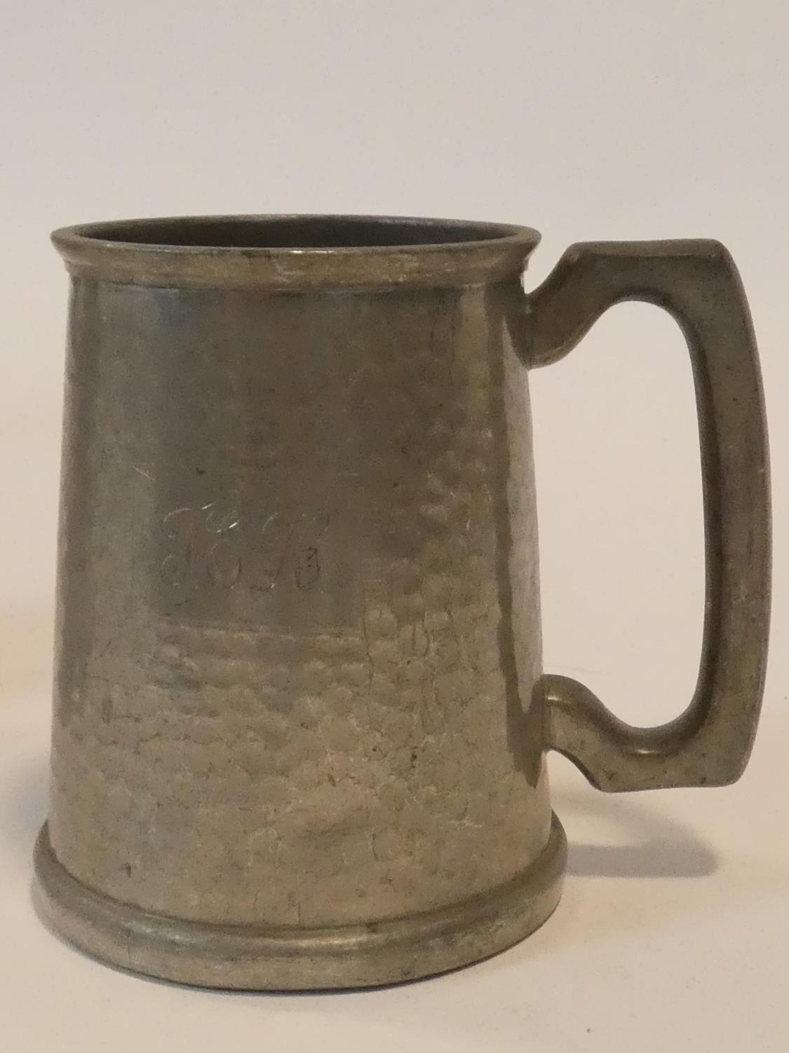 A miscellaneous collection of five 19th century and later pewter and copper tankards. H.13cm - Image 7 of 15