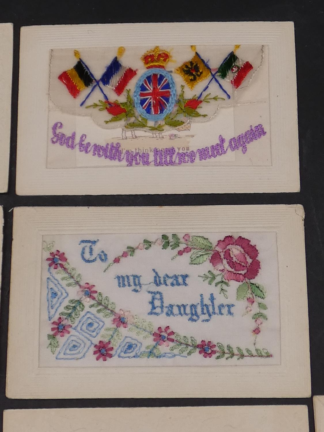 A collection of twenty three silk hand embroidered WW1 souvenir postcards. Some as envelopes with - Image 6 of 11