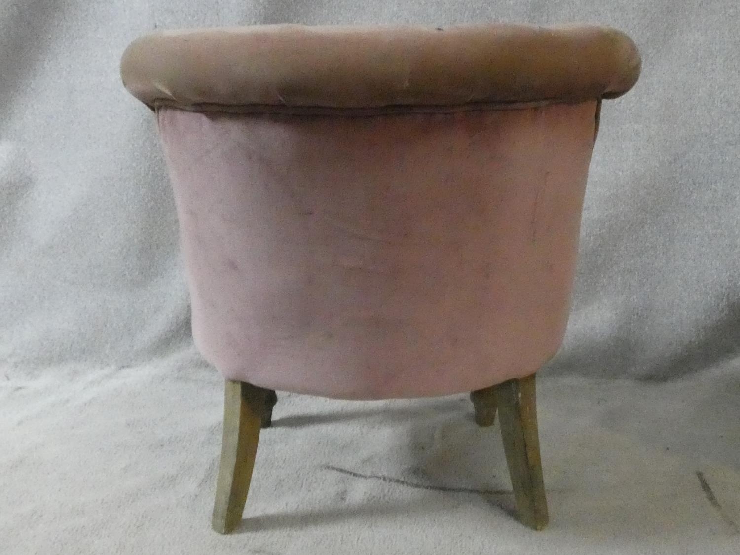 A pair of distressed painted bedroom tub chairs in buttoned upholstery on turned tapering - Image 7 of 9