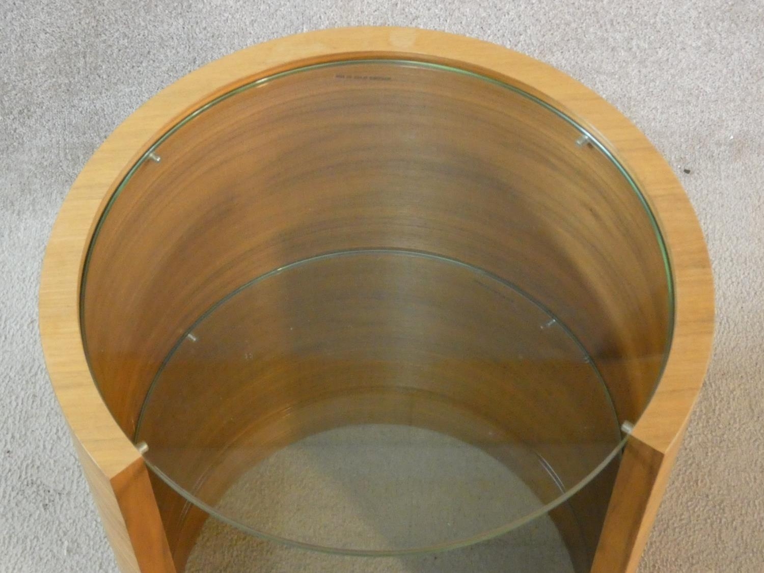 A contemporary circular two tiered occasional table with plate glass top and undertier. H.60 W.45cm - Image 2 of 4