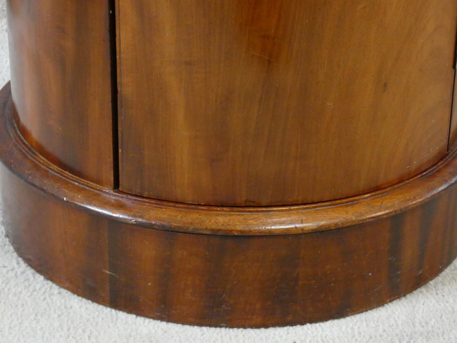 A 19th century mahogany cylindrical pot cupboard with inset marble top on plinth base. H.84 D.43cm - Image 4 of 4