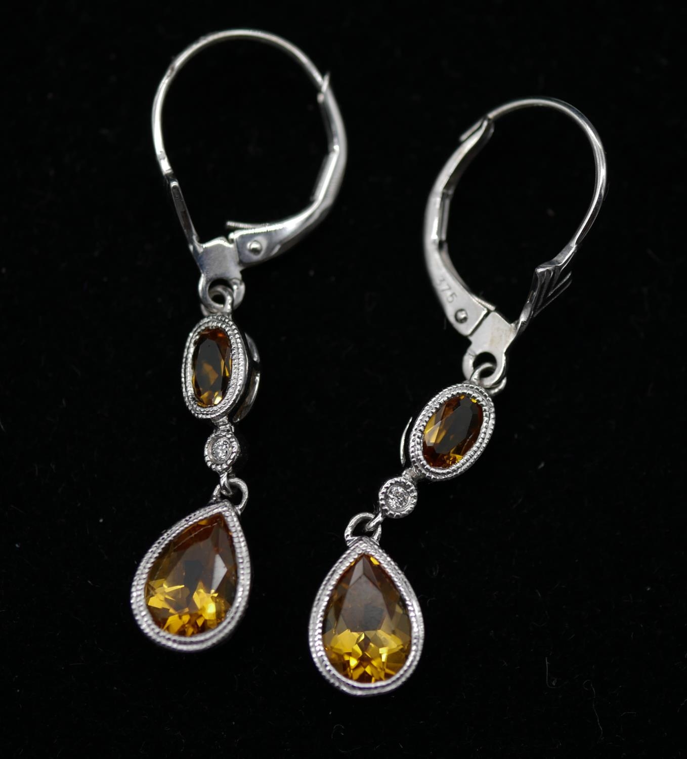 A pair of 14 carat and 9 carat white gold articulated citrine and diamond drop earrings. Each - Image 4 of 5