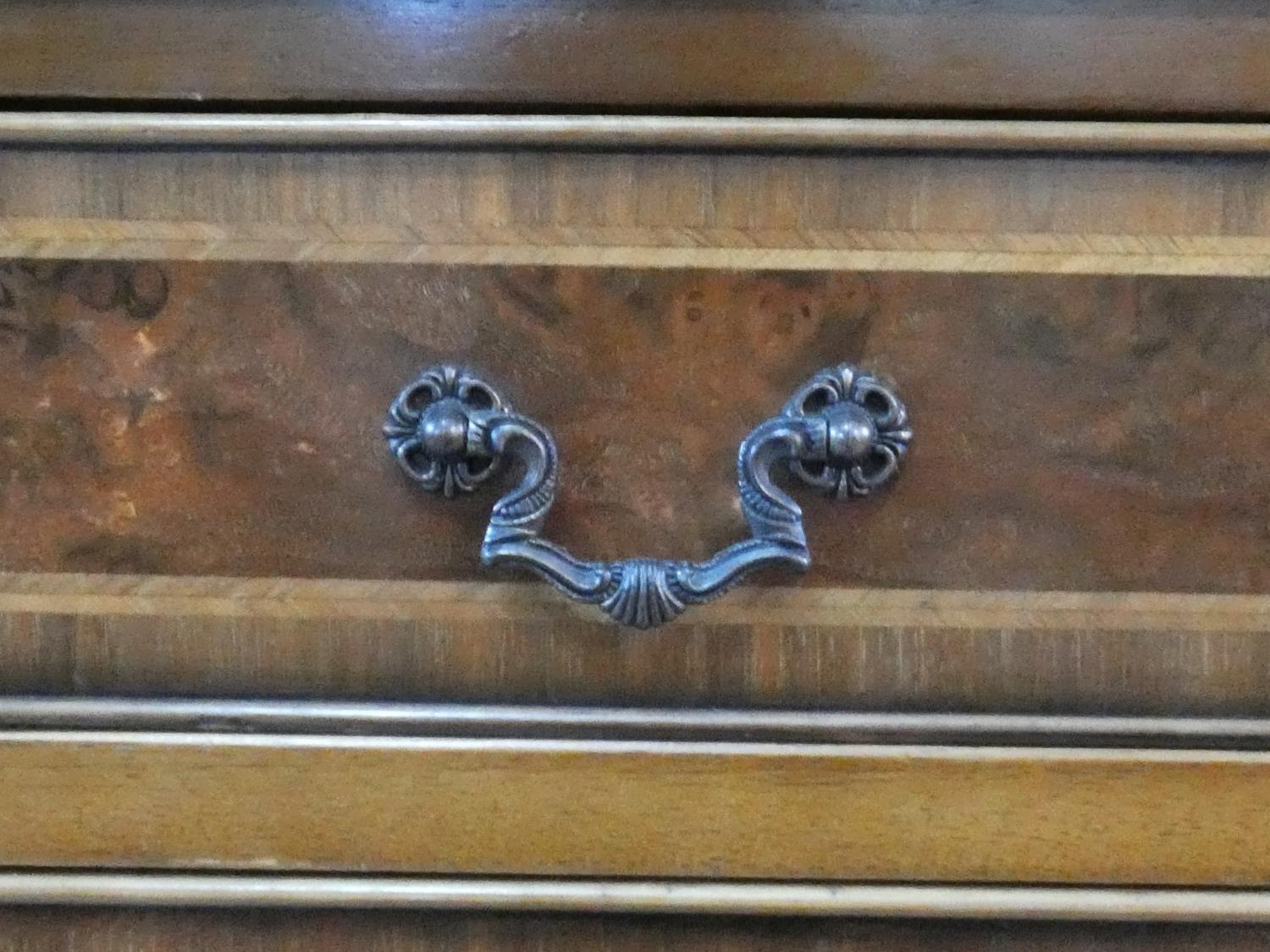 A Georgian style burr walnut and crossbanded small chest of six drawers on bracket feet. H.88 W.44 - Image 3 of 8