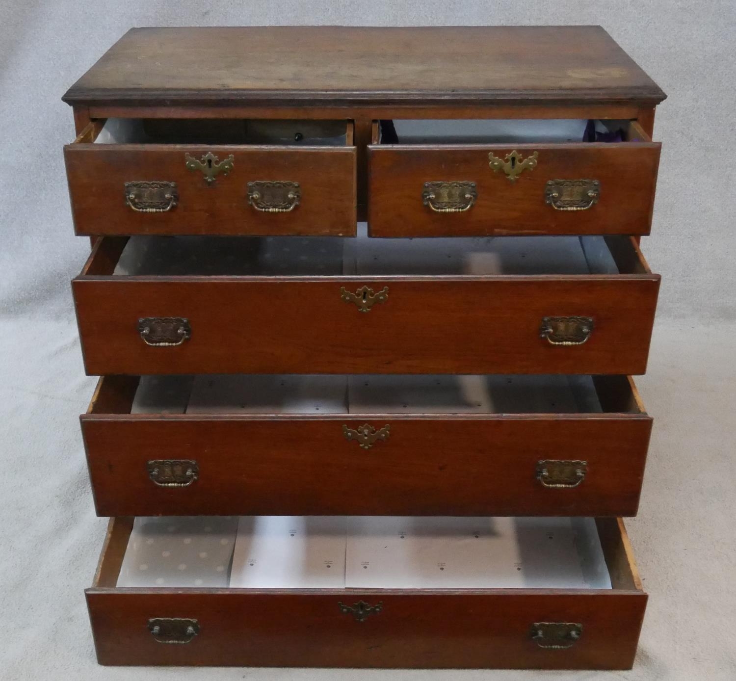 A Georgian country oak chest of two short above three long drawers. H.94 W.103.5 D.55cm - Image 4 of 7