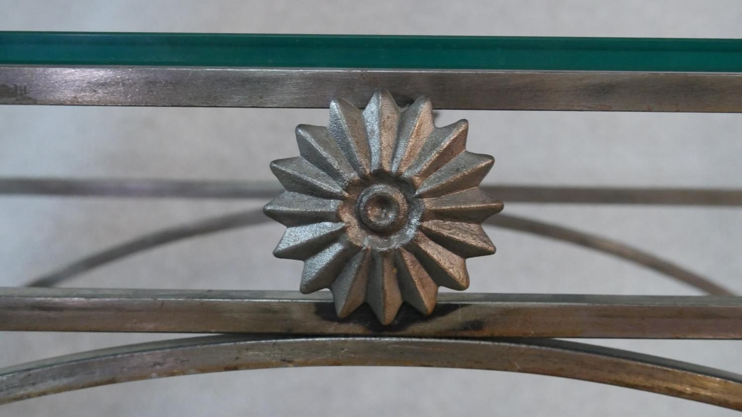 A Neoclassical style wrought iron console table with plate glass top. H.75.5 L.76 W.29cm - Image 3 of 5