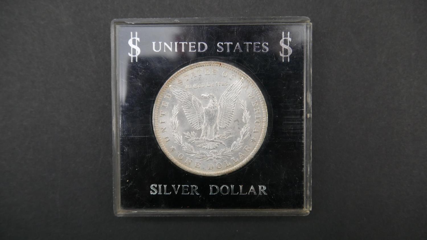 A collection of silver coins. Including a 1976 US uncirculated Silver proof Bicentennial 3 Coin Set, - Image 4 of 9