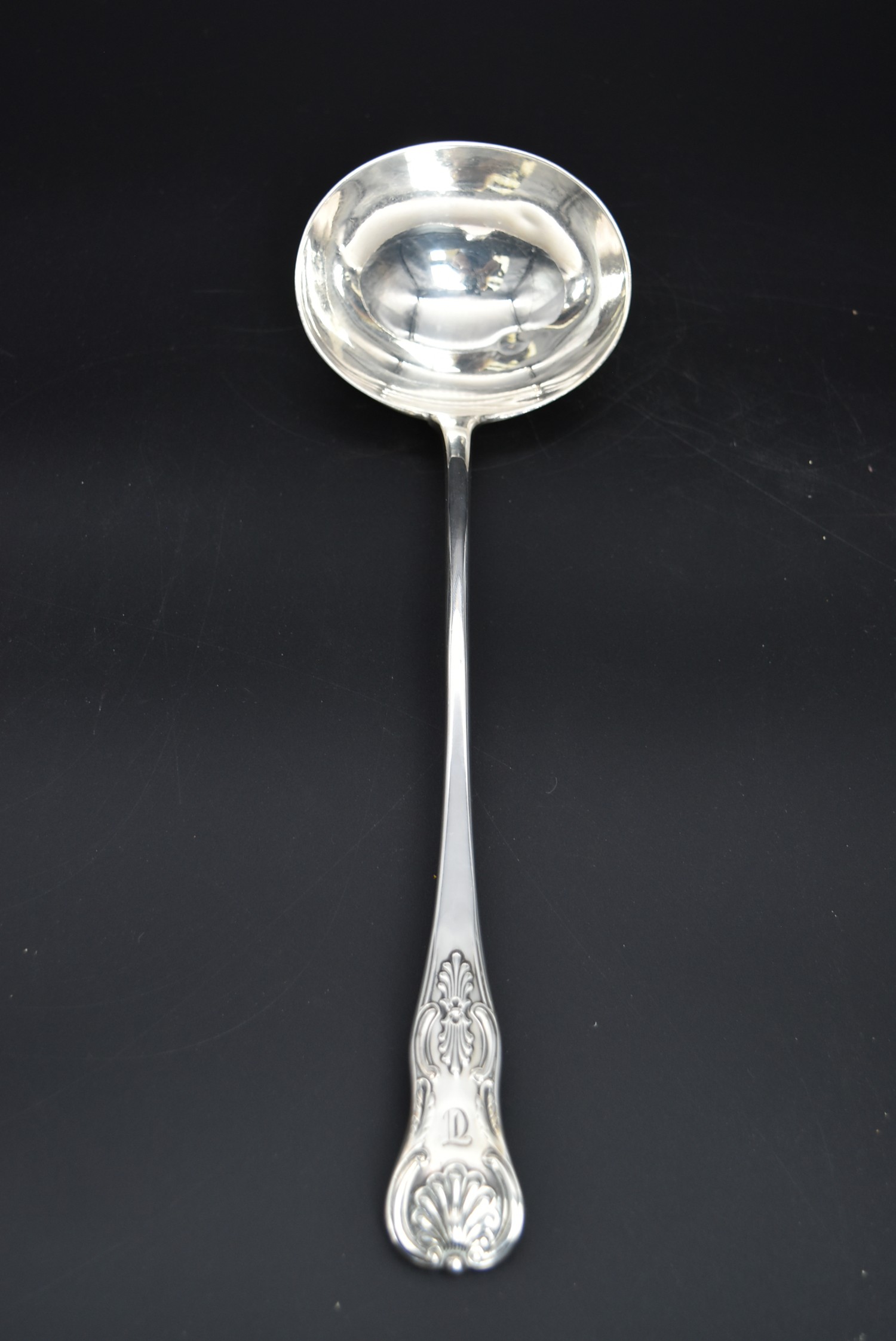 A silver King's pattern soup ladle, makers mark DCR, London, 1860 H.34cm, 275g - Image 2 of 4