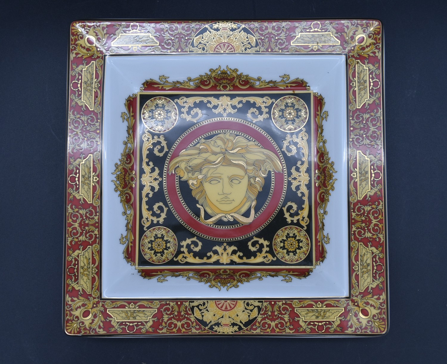 A Versace silver plated picture frame, octagonal glass bowl and a pin dish each with the Versace - Image 11 of 14