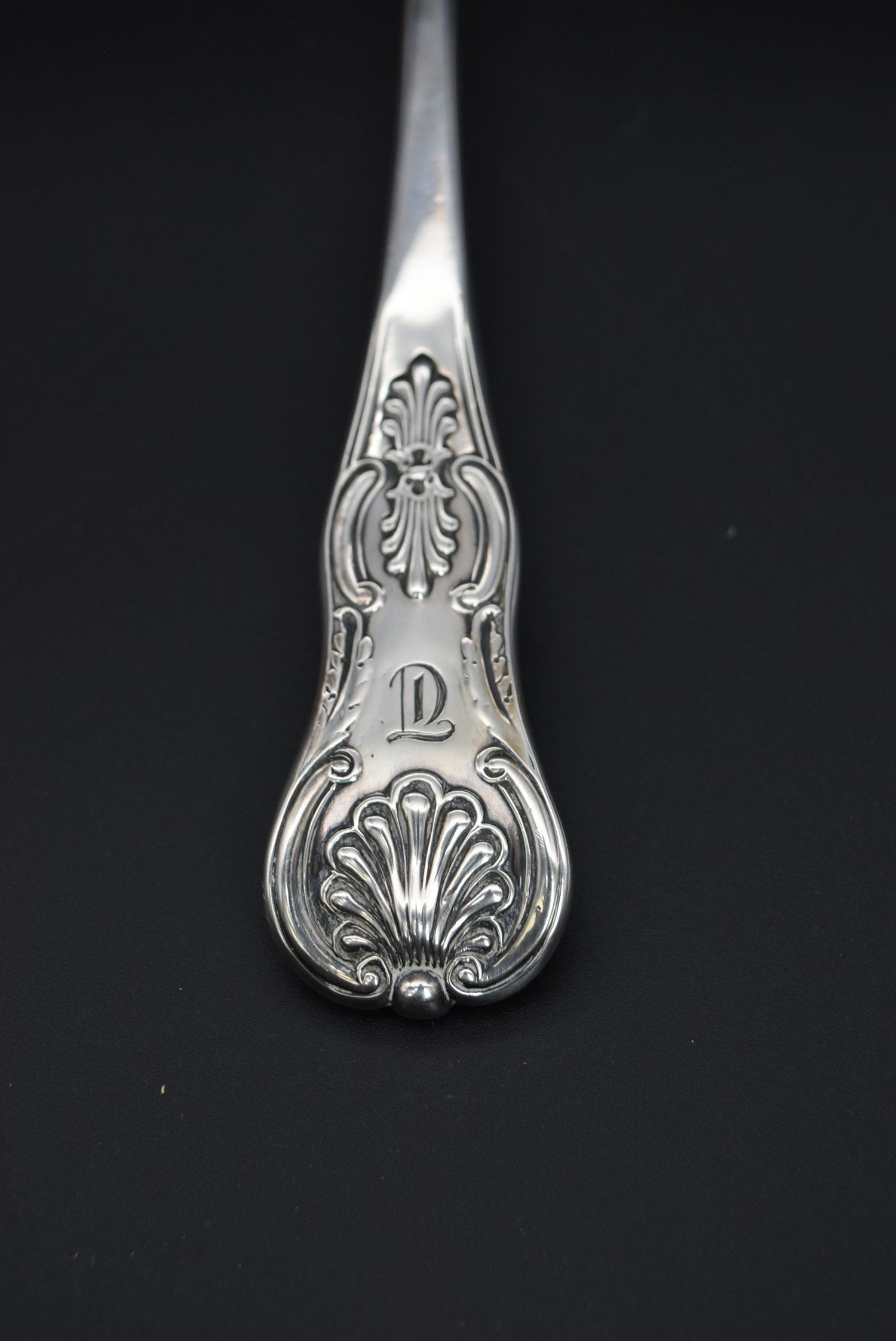 A silver King's pattern soup ladle, makers mark DCR, London, 1860 H.34cm, 275g - Image 3 of 4