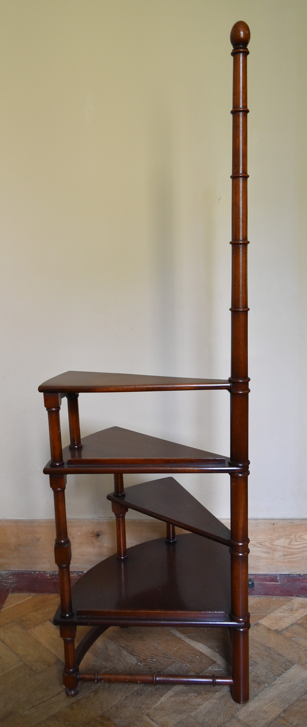 A set of Georgian style mahogany library steps with four half spiral treads and turned support. H. - Image 3 of 4