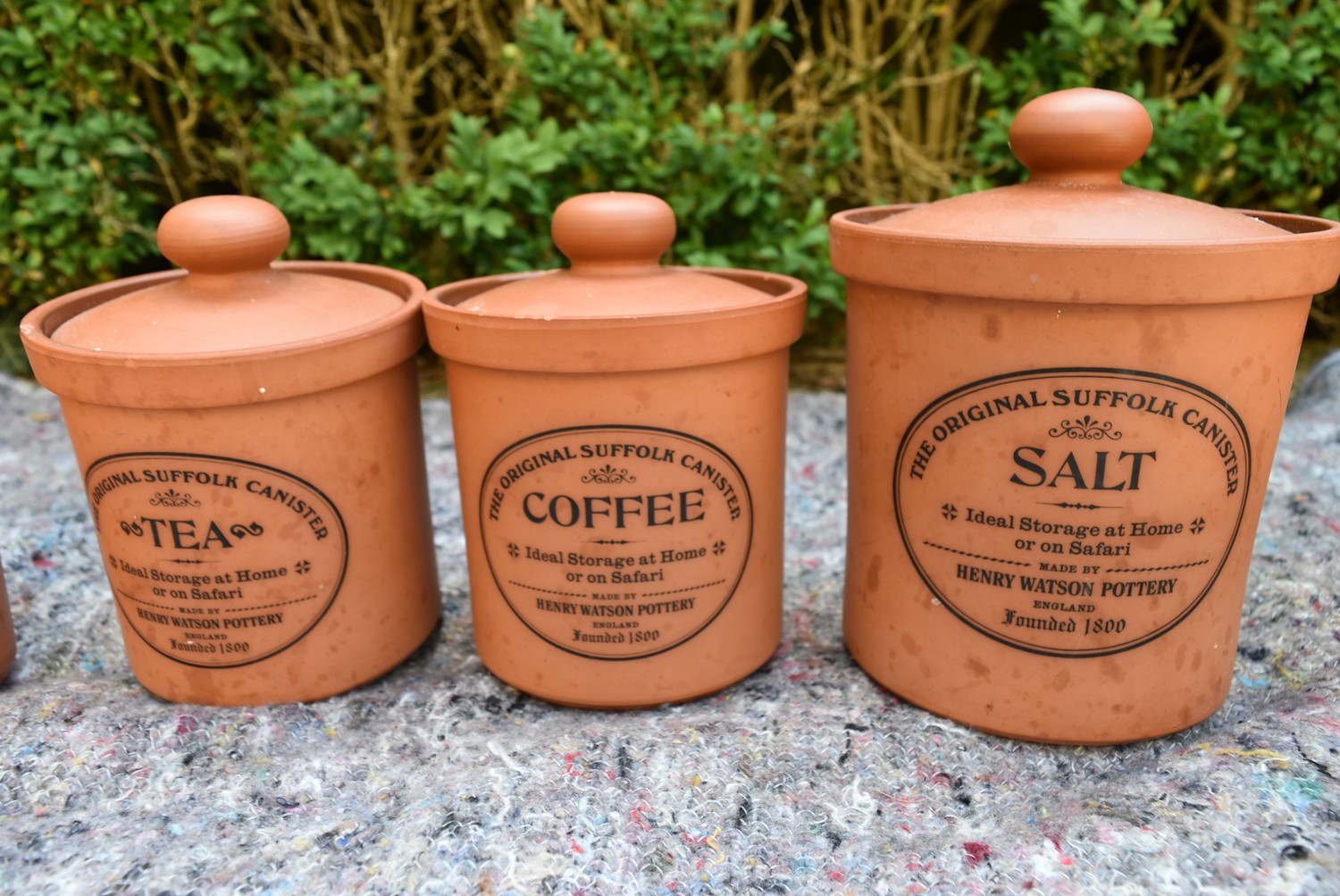 An extensive set of lidded terracotta kitchen jars, The Original Suffolk Canister by Henry - Image 6 of 8