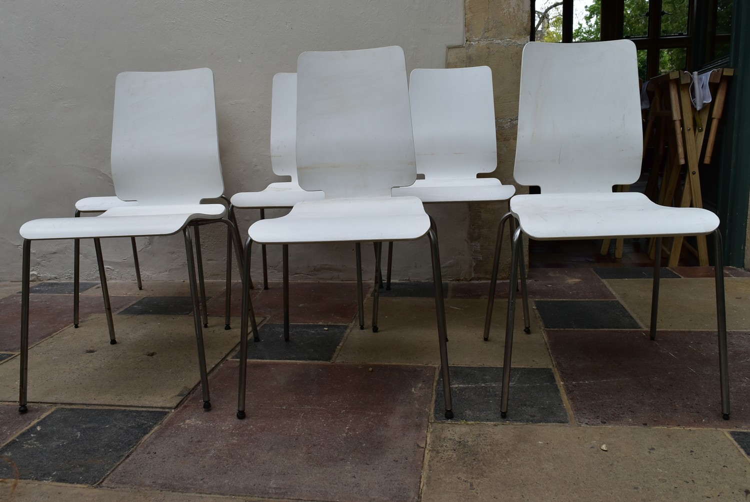 A set of six painted laminated dining chairs on tubular chrome bases. H.90 W.42cm - Image 4 of 6