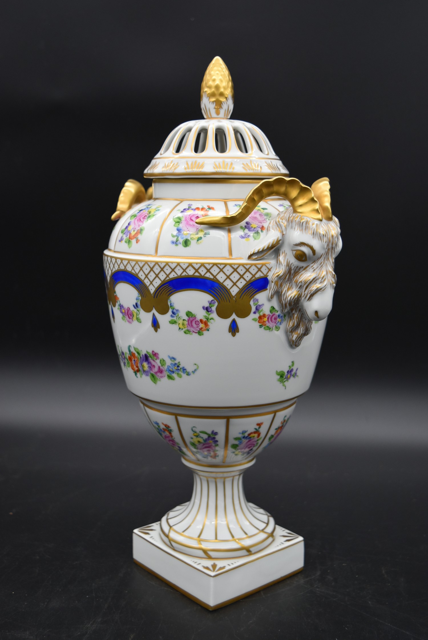 A Dresden neo classical style hand gilded and decorated lidded urn with twin ram's head handles - Image 2 of 7