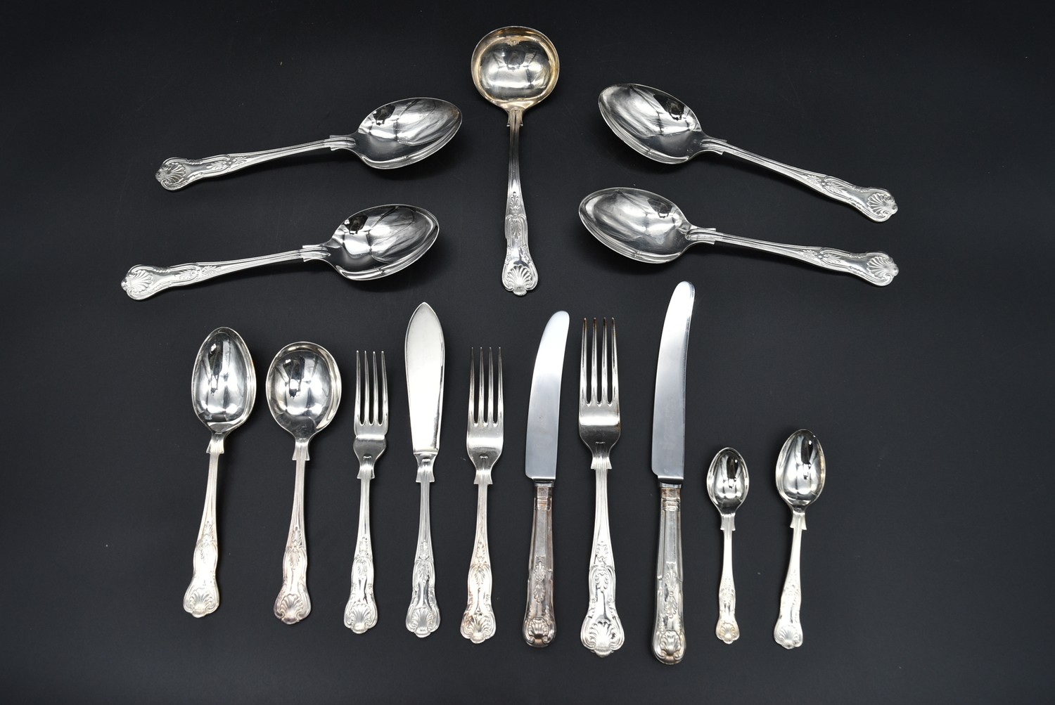 An extensive King's pattern silver plated canteen of cutlery for eight settings marked EPNS A1 - Image 3 of 5