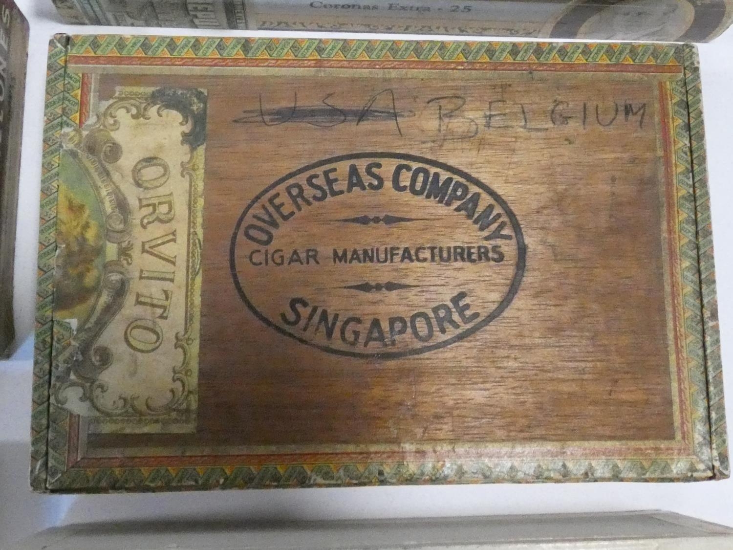 A miscellaneous collection of thirteen vintage Cuban cigar boxes, various brands. H.8 L.15 W.21cm - Image 8 of 16